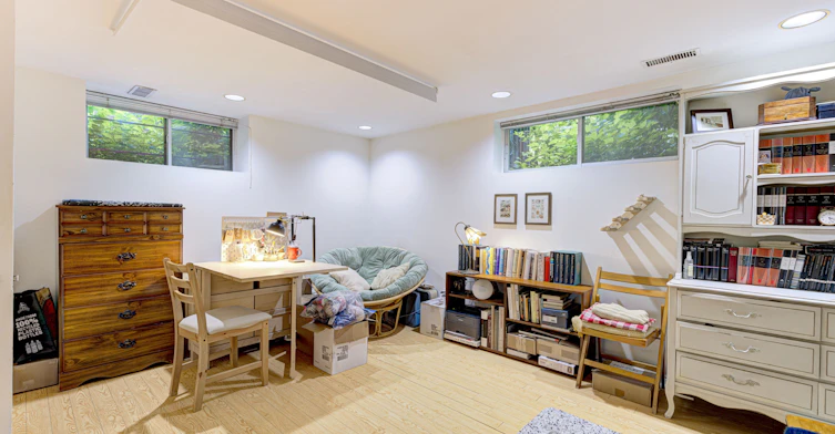 Basement-192 Albany Avenue, Toronto, ON, M5R 3C6 - 10