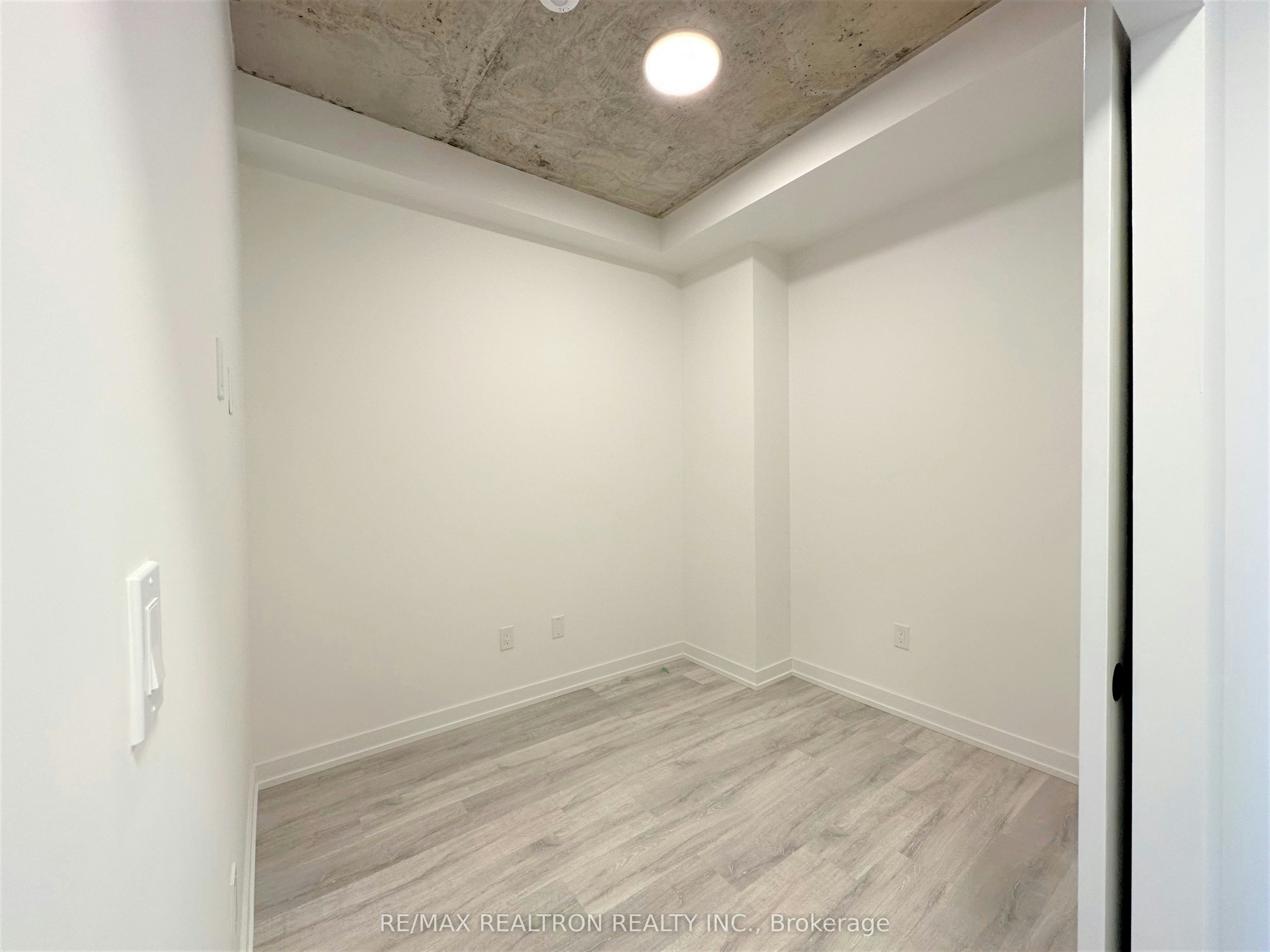 Ph08-2 Augusta Avenue, Toronto, ON, M5V 0T3 - 12