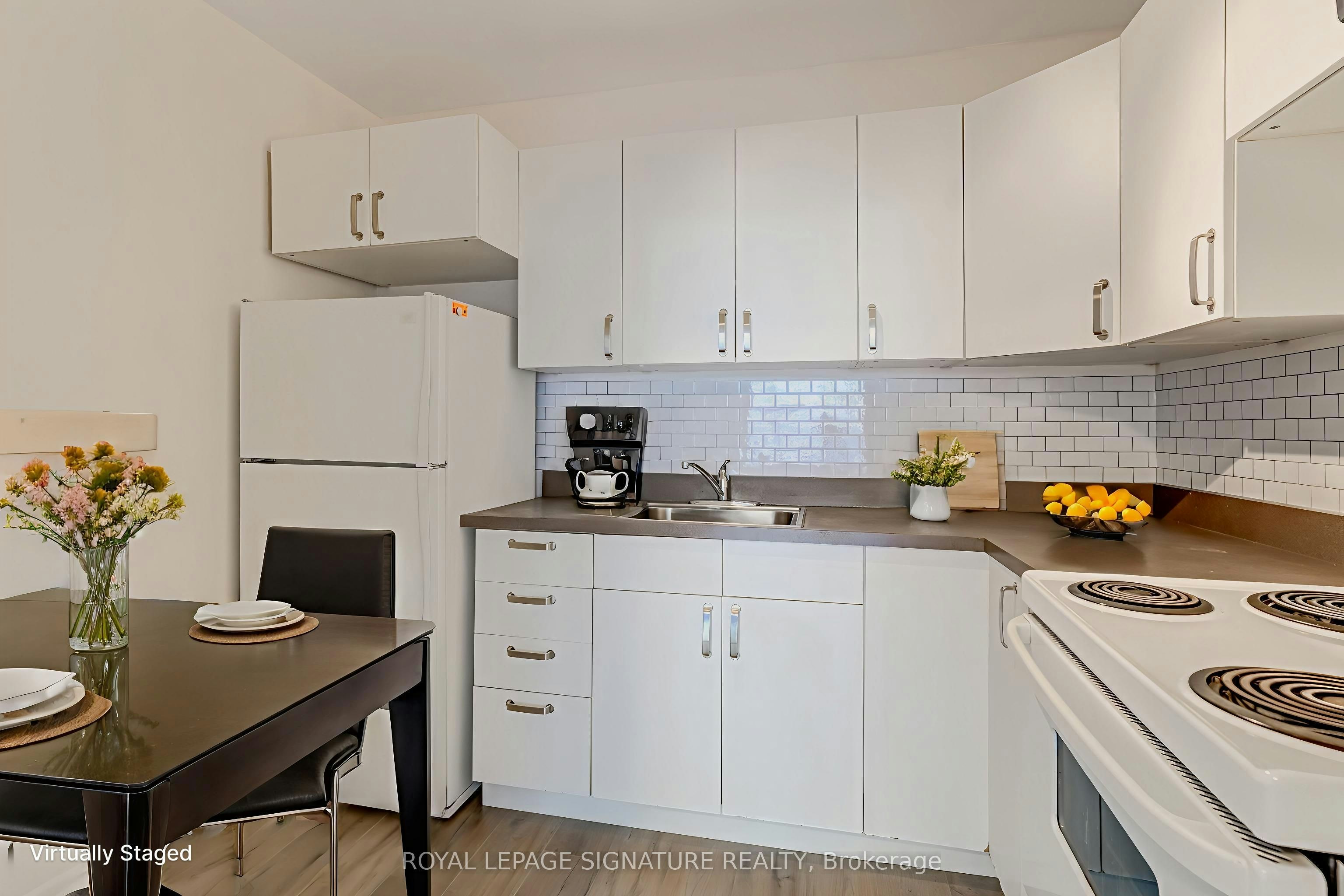 401-60 Montclair Avenue, Toronto, ON, M5P 1P7 - 12