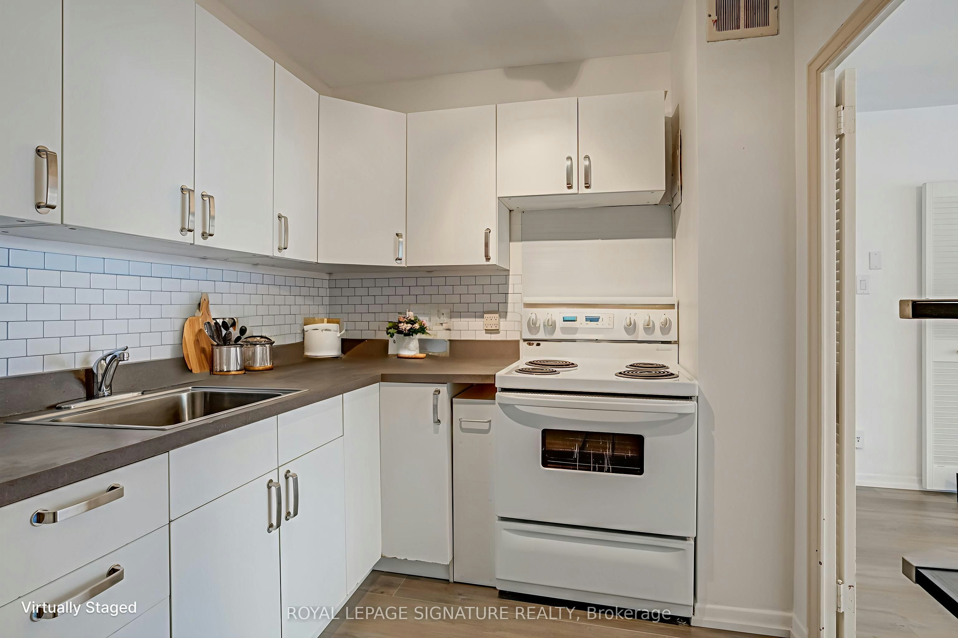 401-60 Montclair Avenue, Toronto, ON, M5P 1P7 - 10