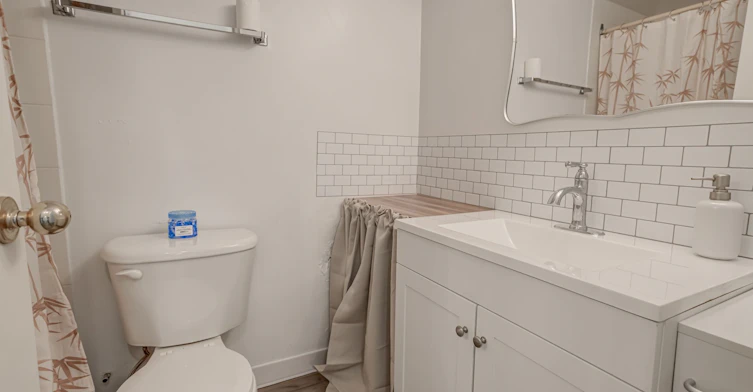 401-60 Montclair Avenue, Toronto, ON, M5P 1P7 - 15