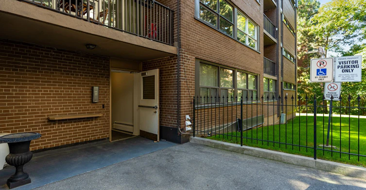 401-60 Montclair Avenue, Toronto, ON, M5P 1P7 - 24