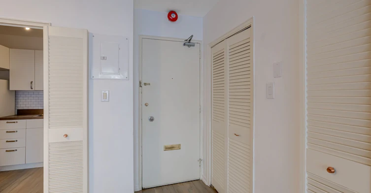 401-60 Montclair Avenue, Toronto, ON, M5P 1P7 - 17
