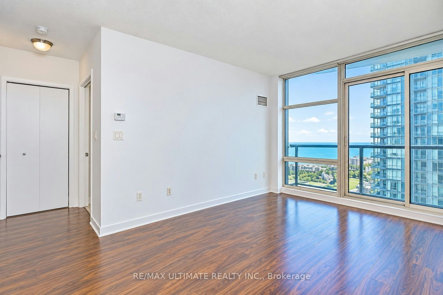 4601-35 Mariner Terrace, Toronto, ON, M5V 3V9 - 3