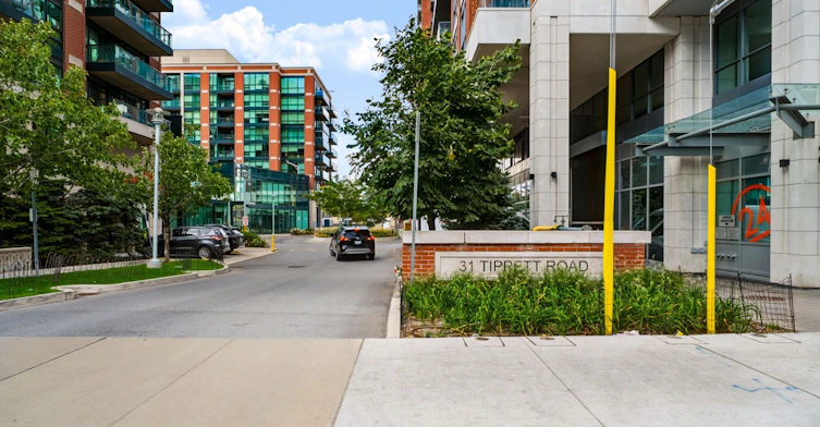 1112-31 Tippett Road, Toronto, ON, M3H 0C8 - 3