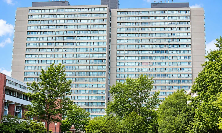 704-100 Leeward Glenway