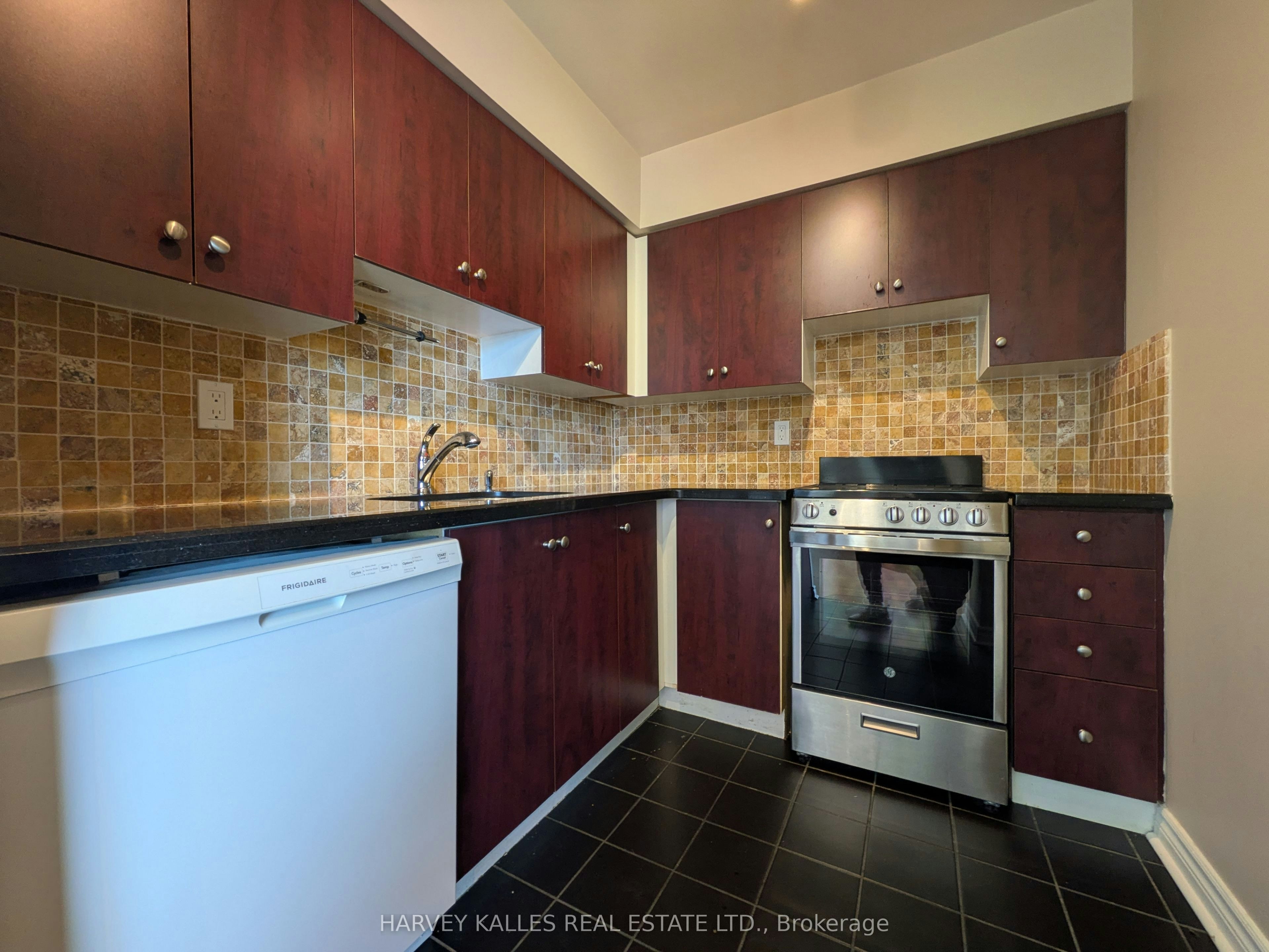 1010-1055 Bay Street, Toronto, ON, M5S 3A3 - 8