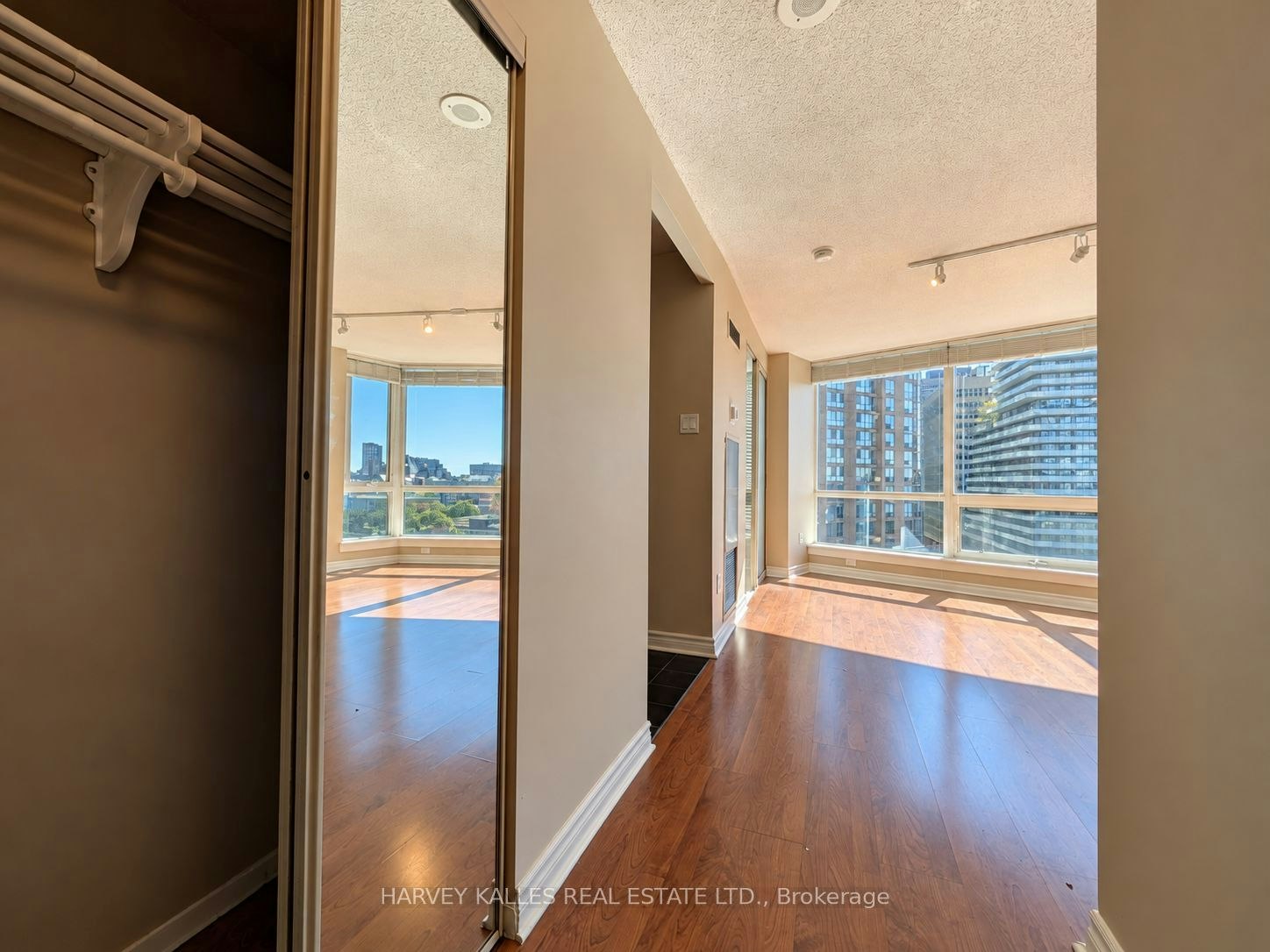 1010-1055 Bay Street, Toronto, ON, M5S 3A3 - 3