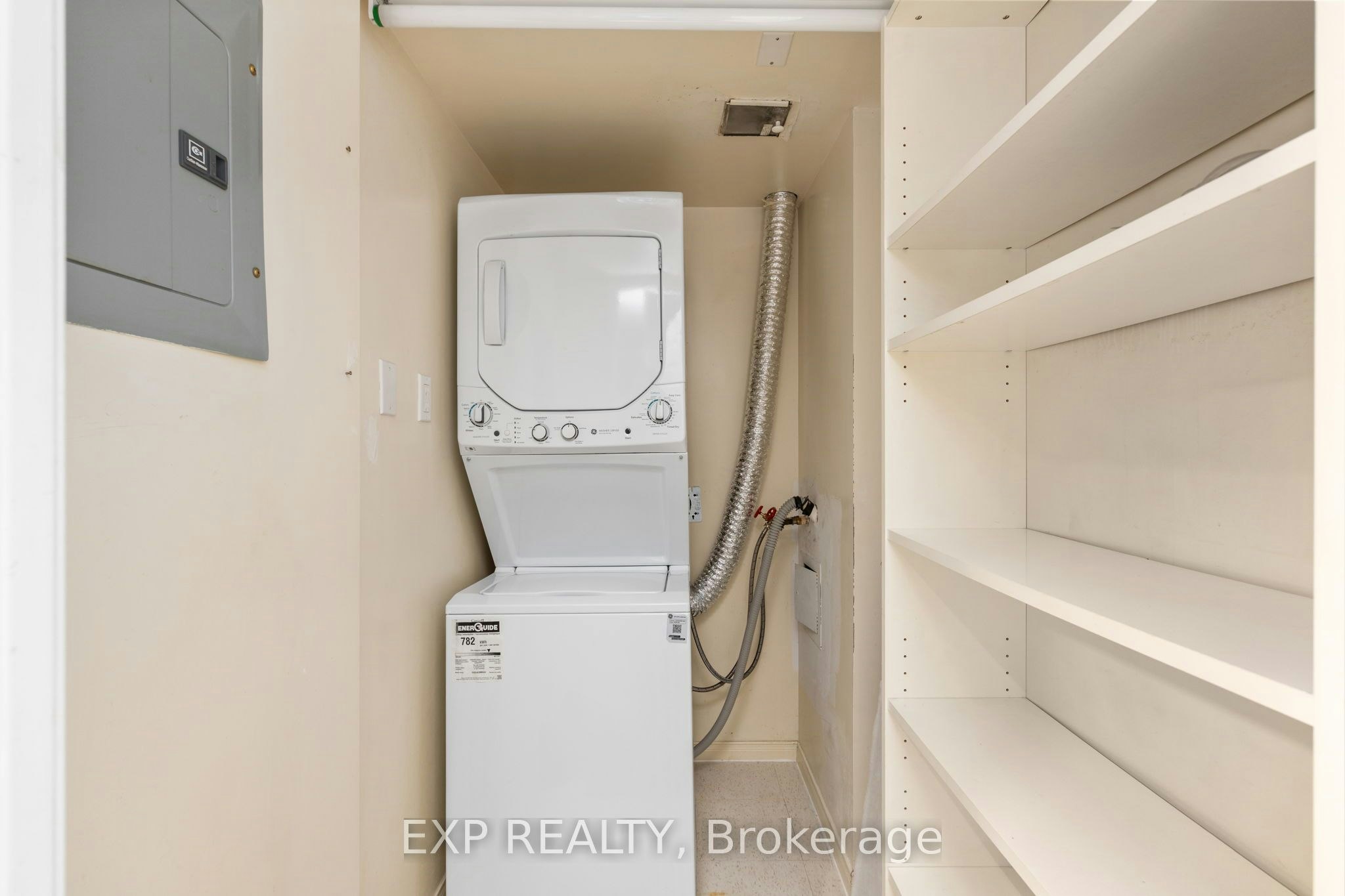 409-889 Bay Street, Toronto, ON, M5S 3K5 - 12