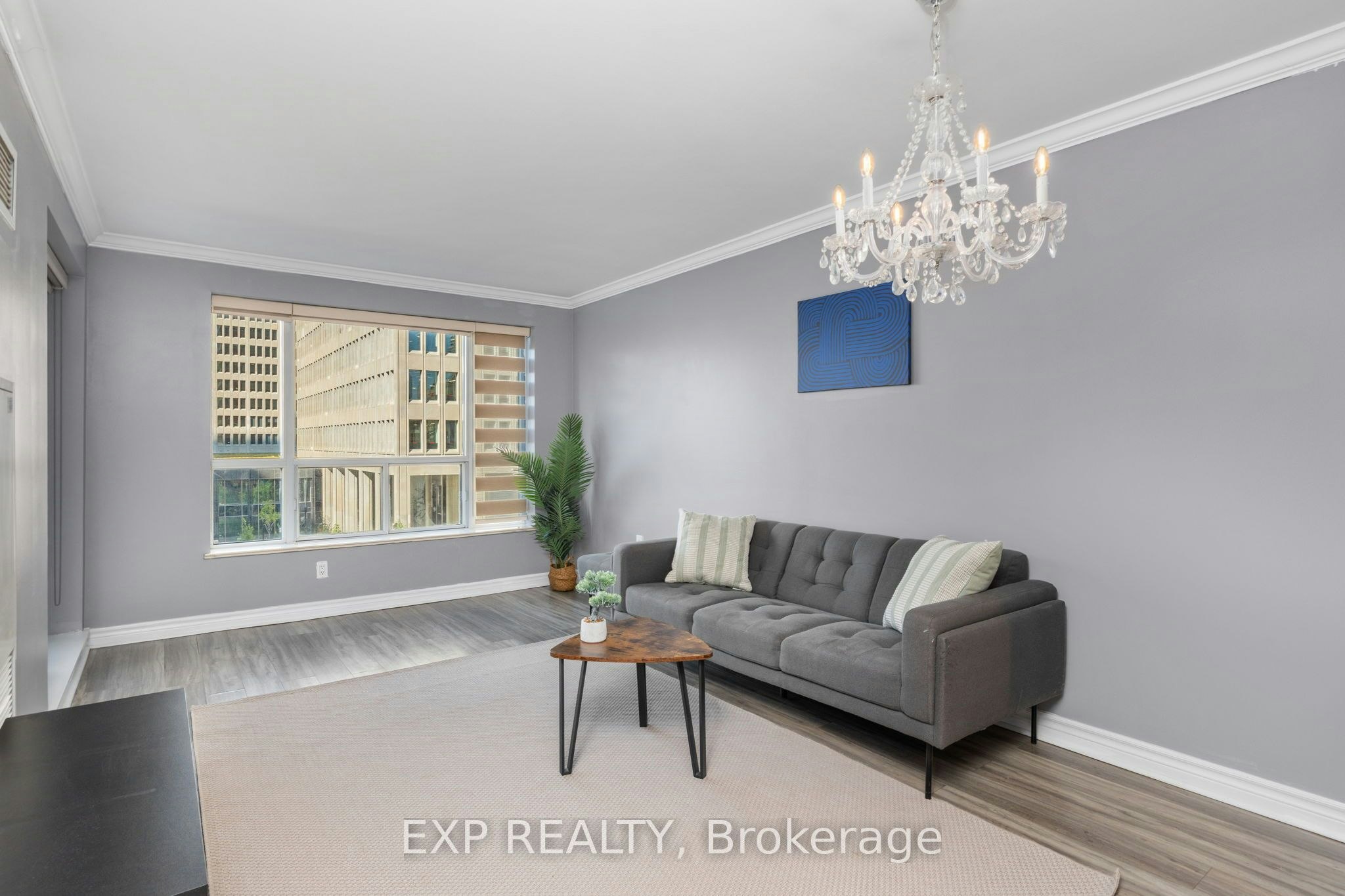409-889 Bay Street, Toronto, ON, M5S 3K5
