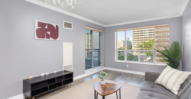 409-889 Bay Street, Toronto, ON, M5S 3K5 - 2