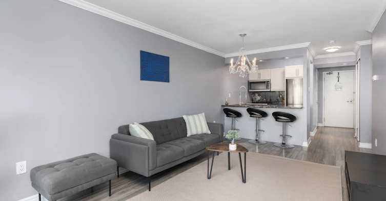 409-889 Bay Street, Toronto, ON, M5S 3K5 - 3