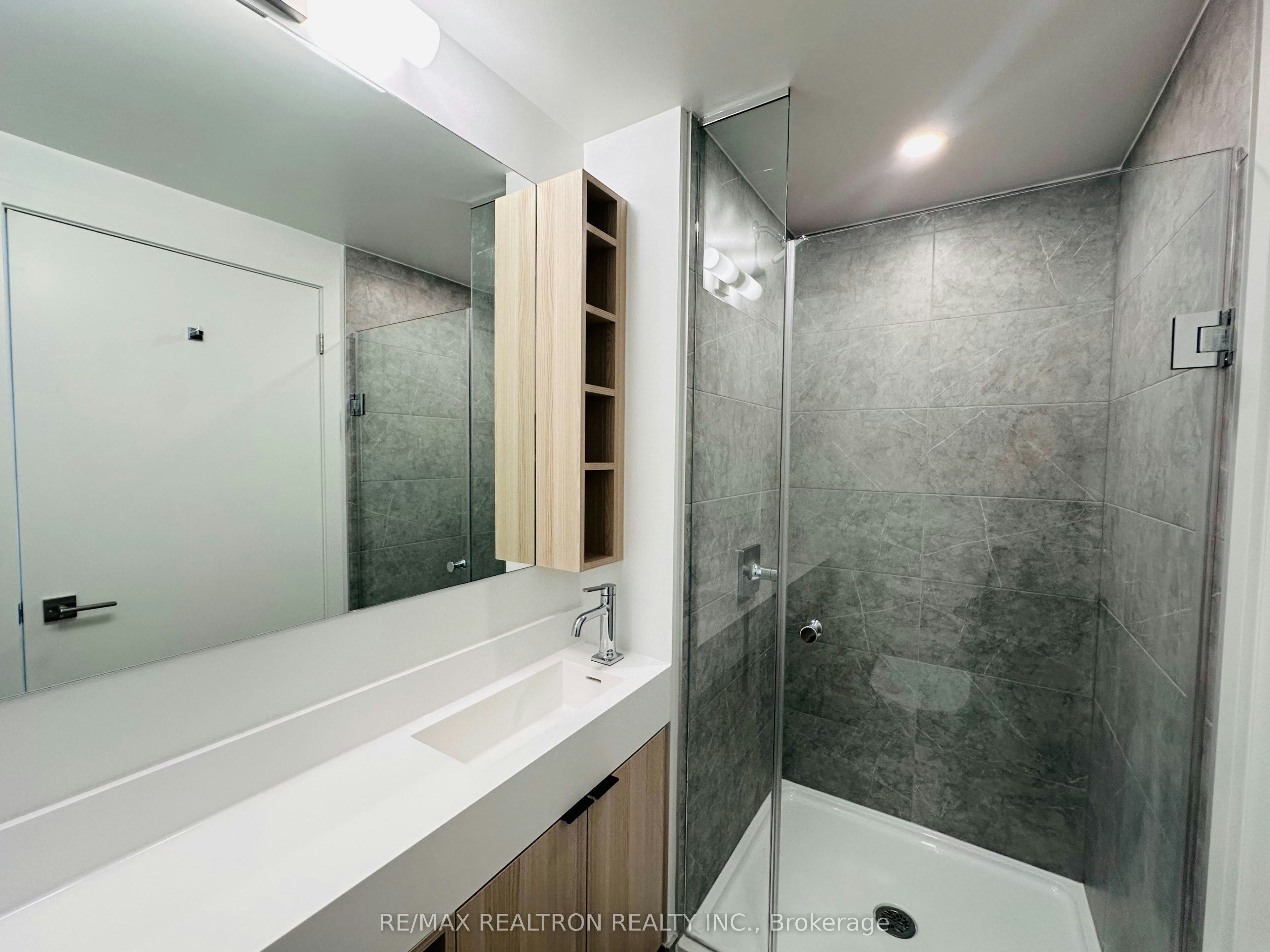 4512-252 Church Street, Toronto, ON, M5B 0E6 - 16