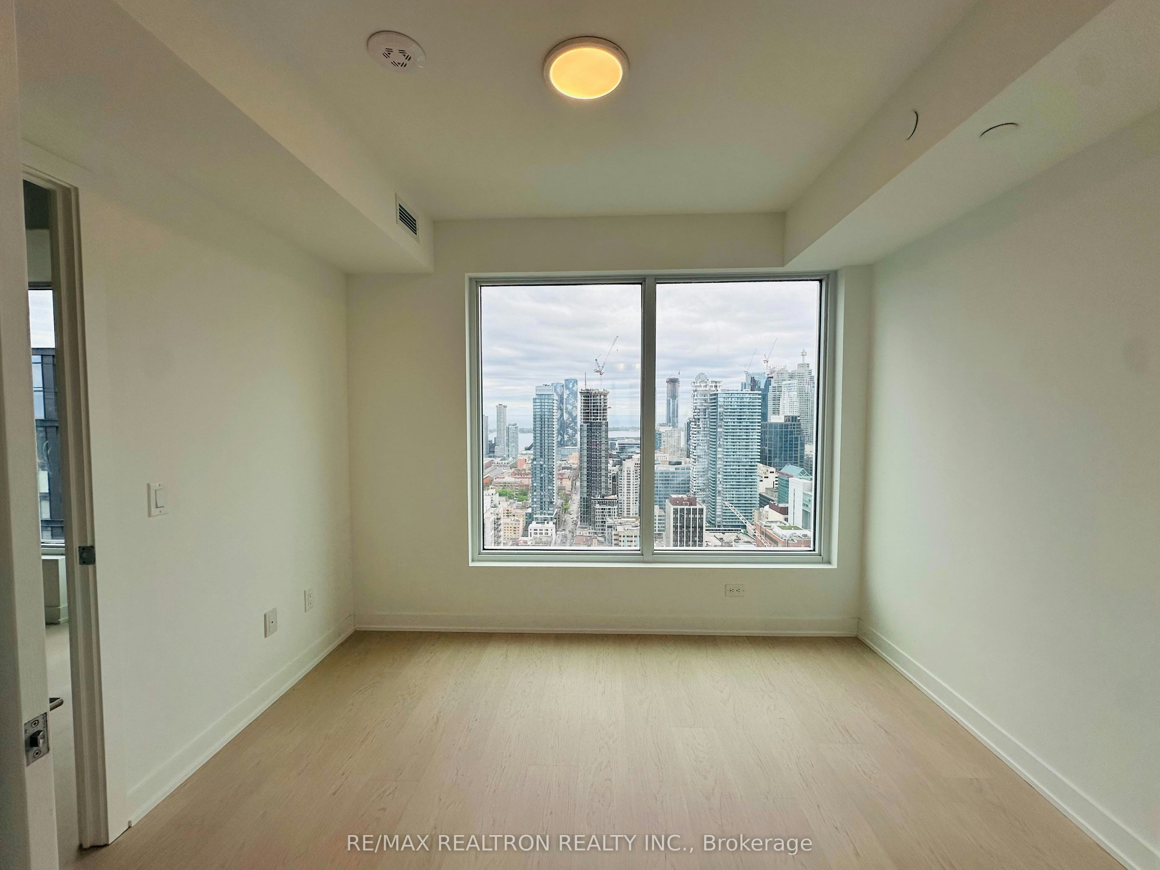 4512-252 Church Street, Toronto, ON, M5B 0E6 - 10