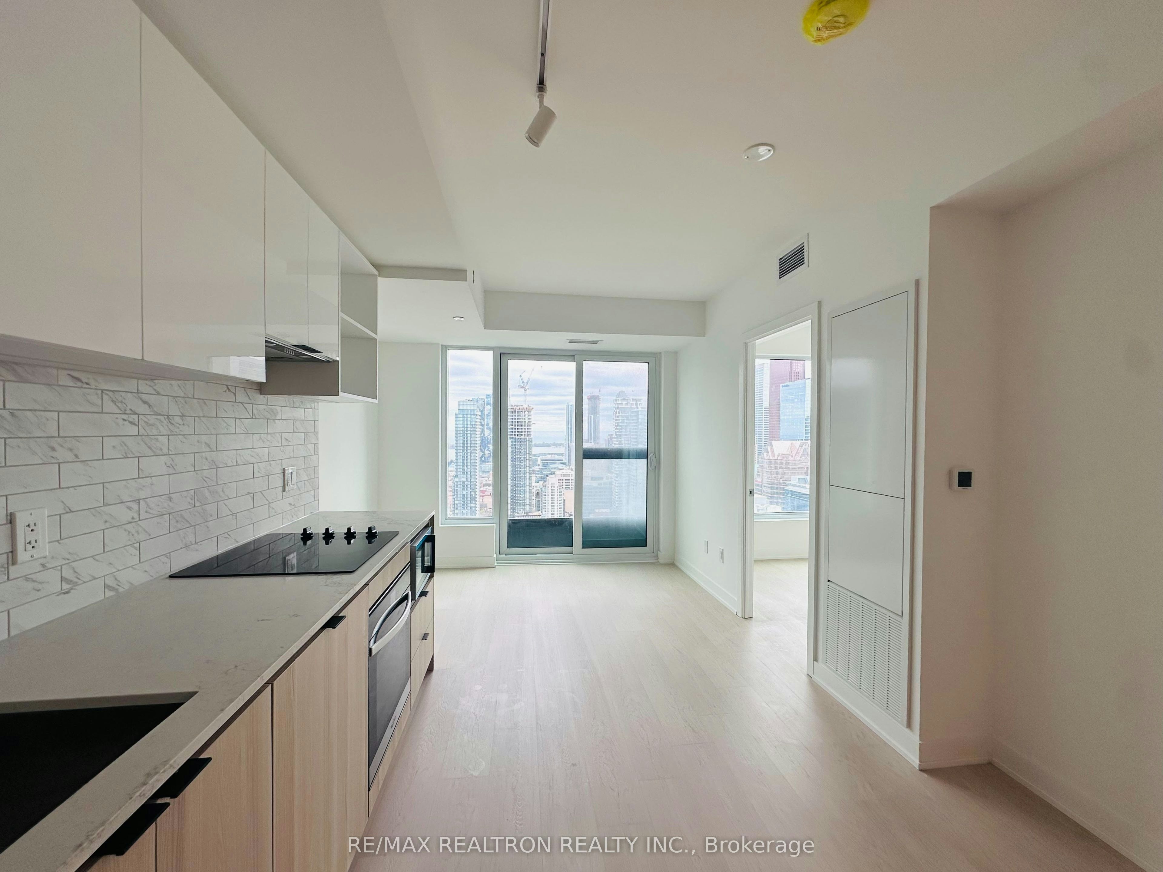 4512-252 Church Street, Toronto, ON, M5B 0E6 - 6