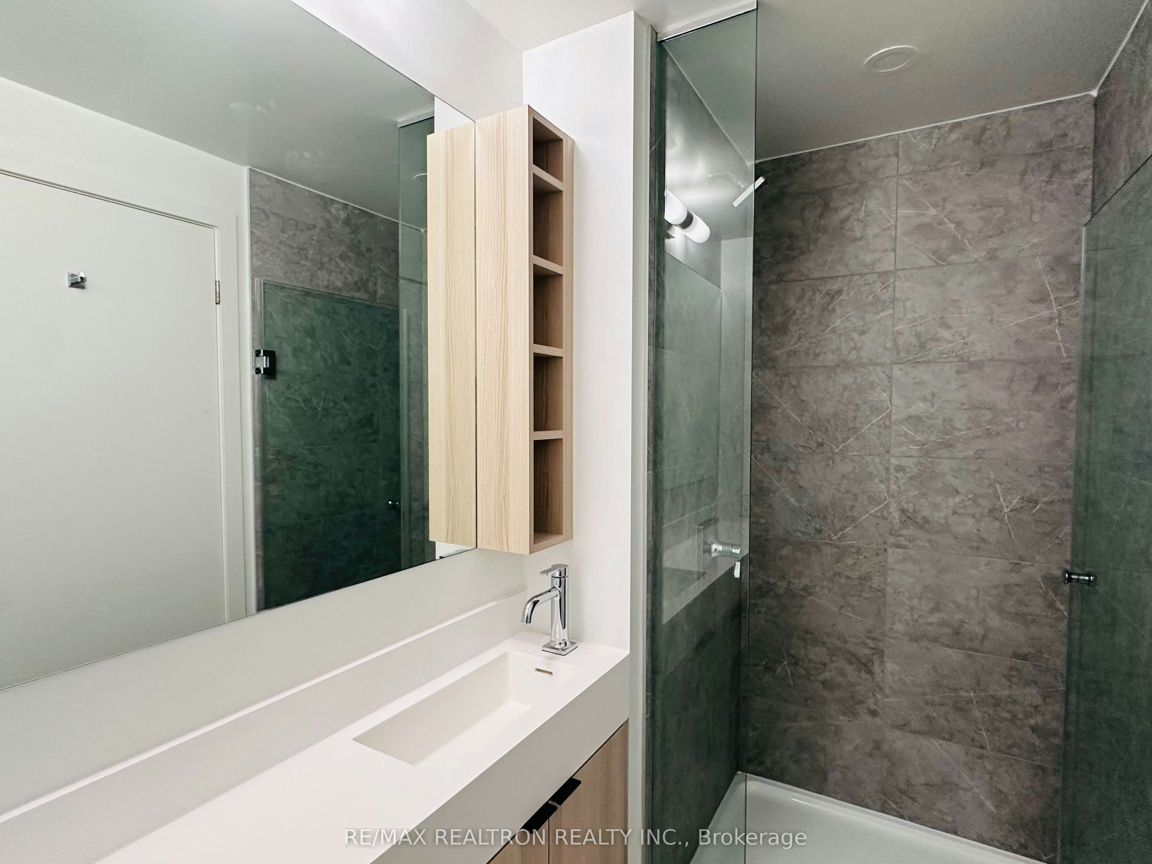 4512-252 Church Street, Toronto, ON, M5B 0E6 - 9