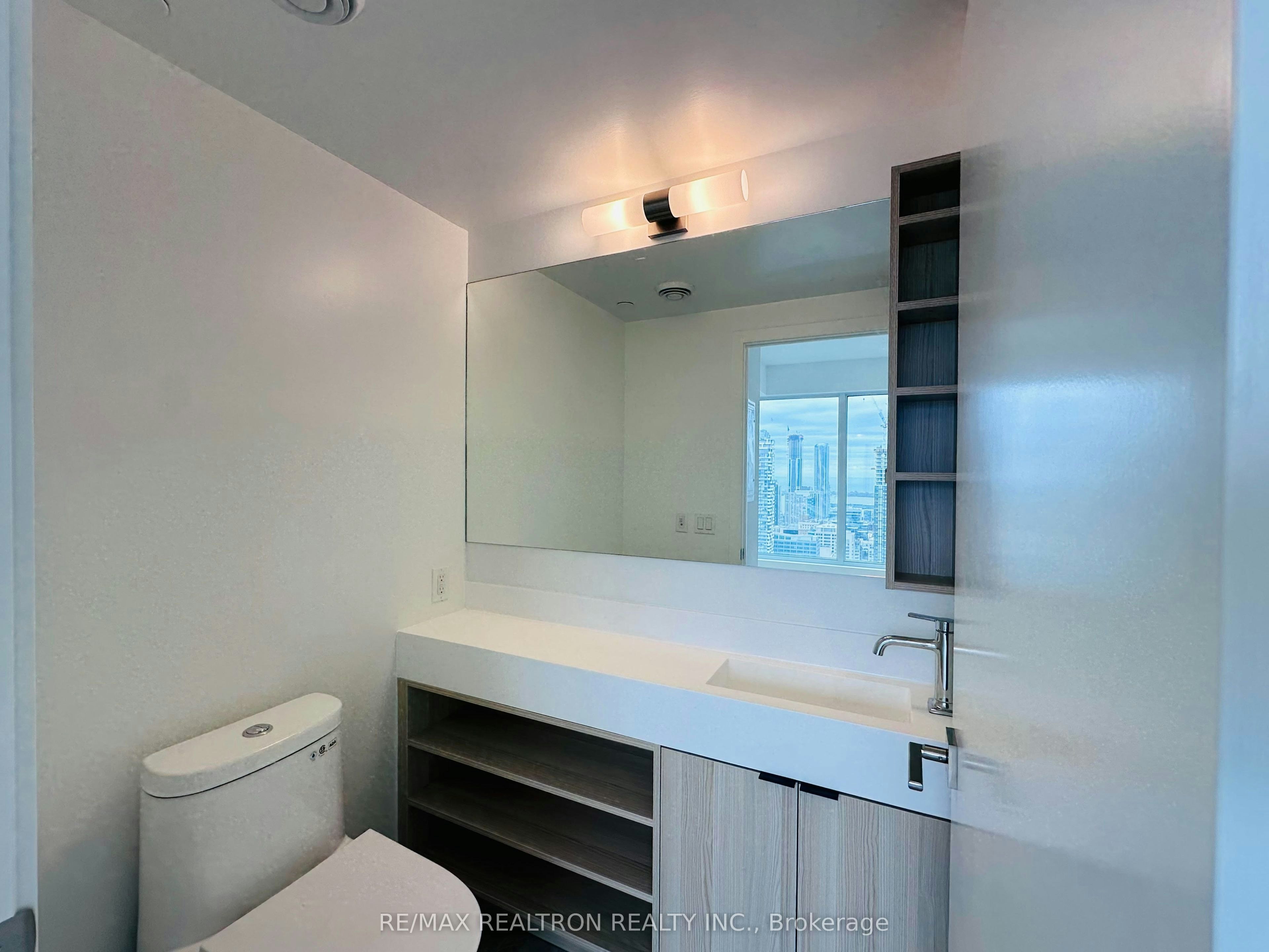 4512-252 Church Street, Toronto, ON, M5B 0E6 - 15