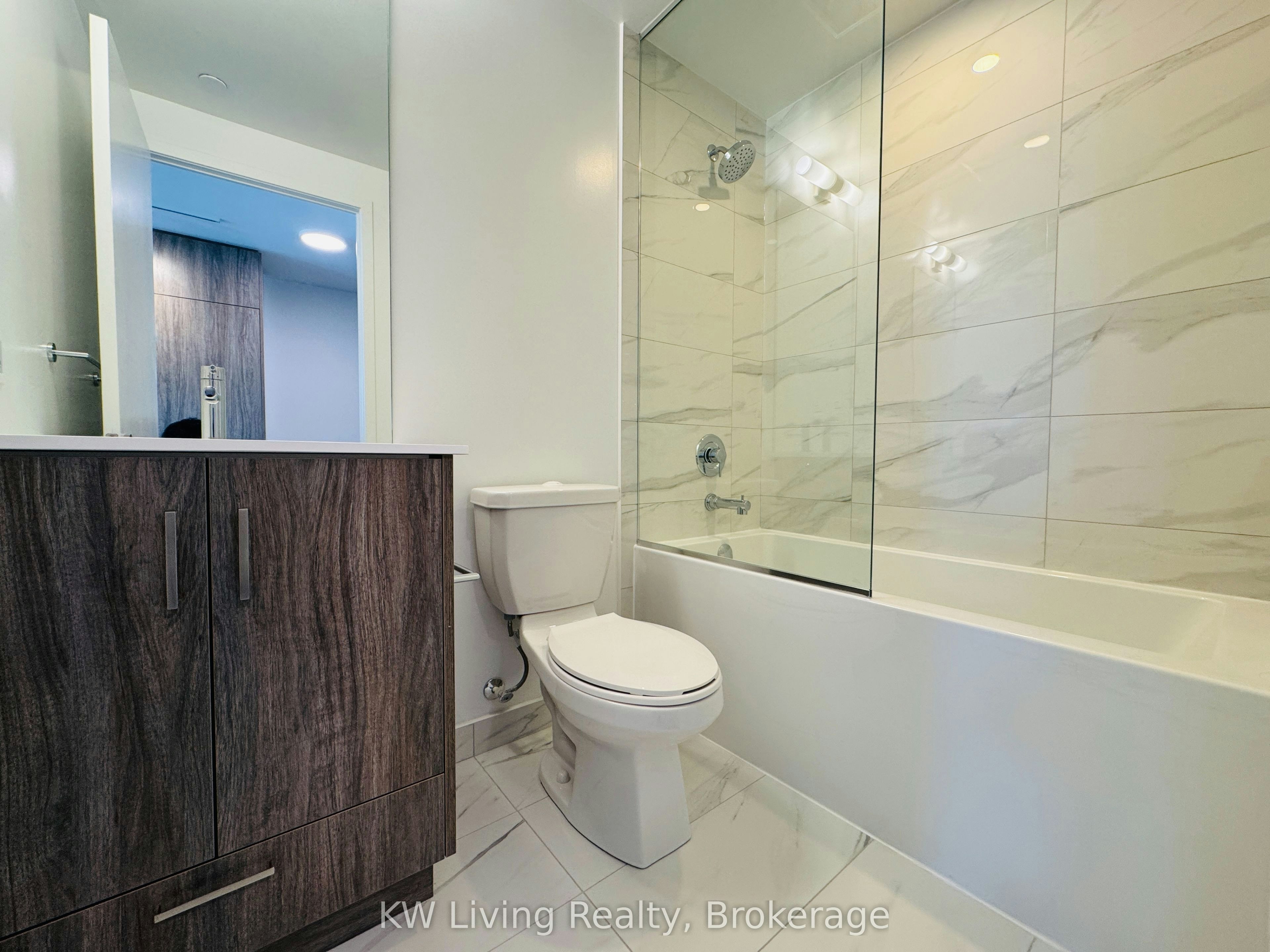 4011-180 Front Street E, Toronto, ON, M5A 0A9 - 9
