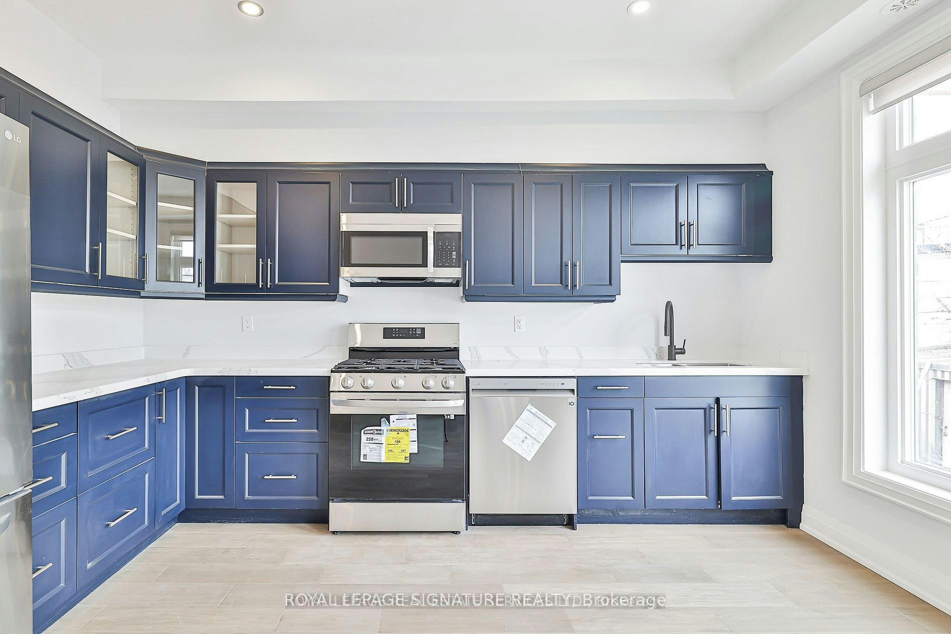 Main-60 Belvidere Avenue, Toronto, ON, M6C 1P6 - 3