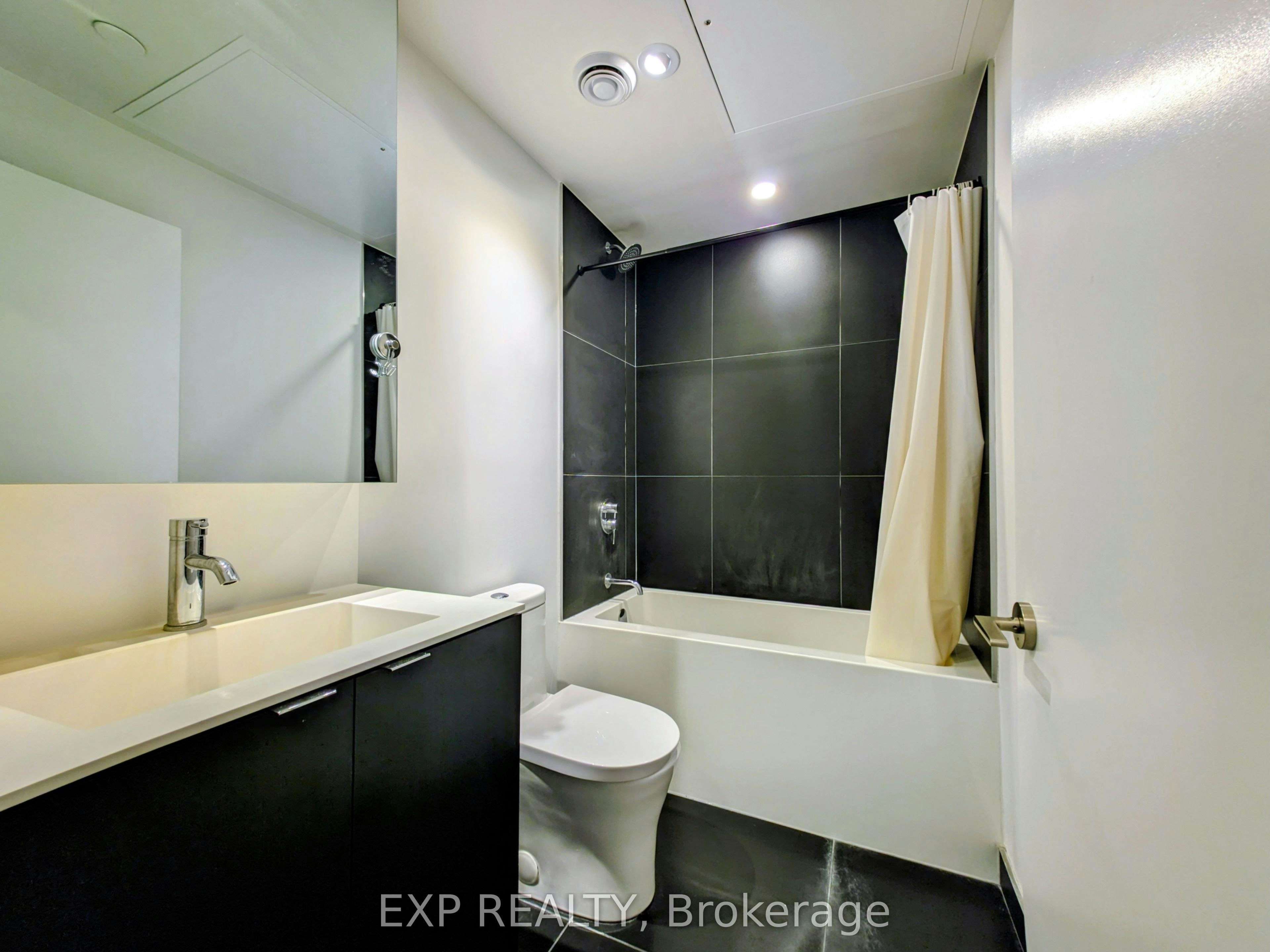 1821-20 Edward Street, Toronto, ON, M5G 1C9 - 15
