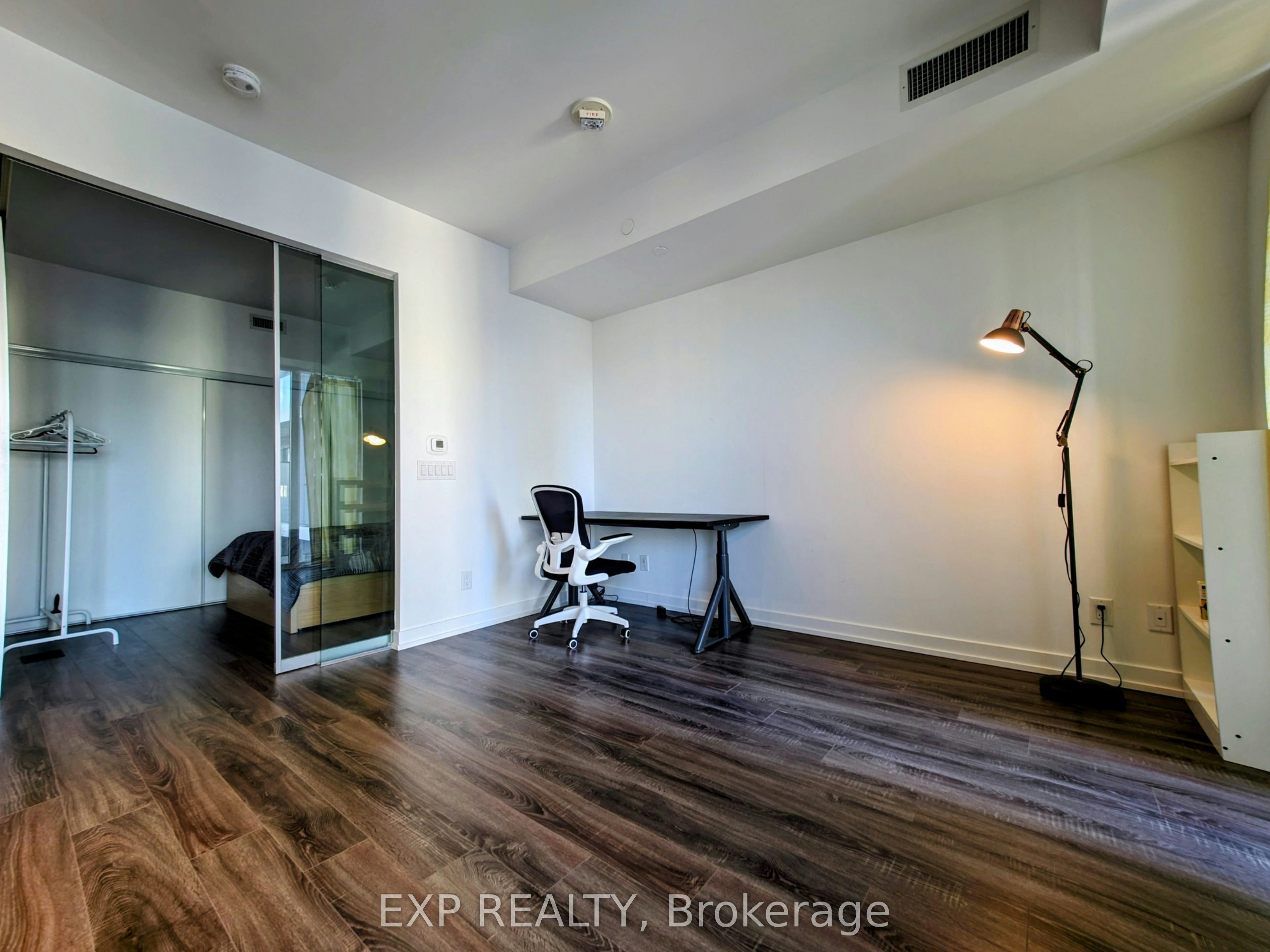 1821-20 Edward Street, Toronto, ON, M5G 1C9 - 11