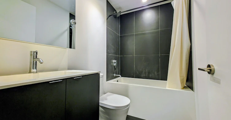 1821-20 Edward Street, Toronto, ON, M5G 1C9 - 16