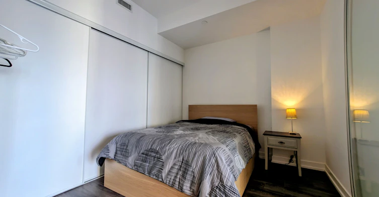1821-20 Edward Street, Toronto, ON, M5G 1C9 - 12