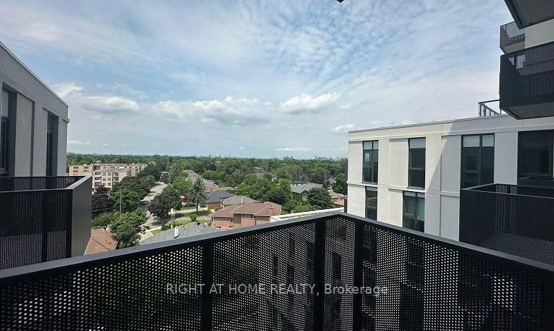 809-500 Wilson Avenue, Toronto, ON, M3H 0E5 - 10