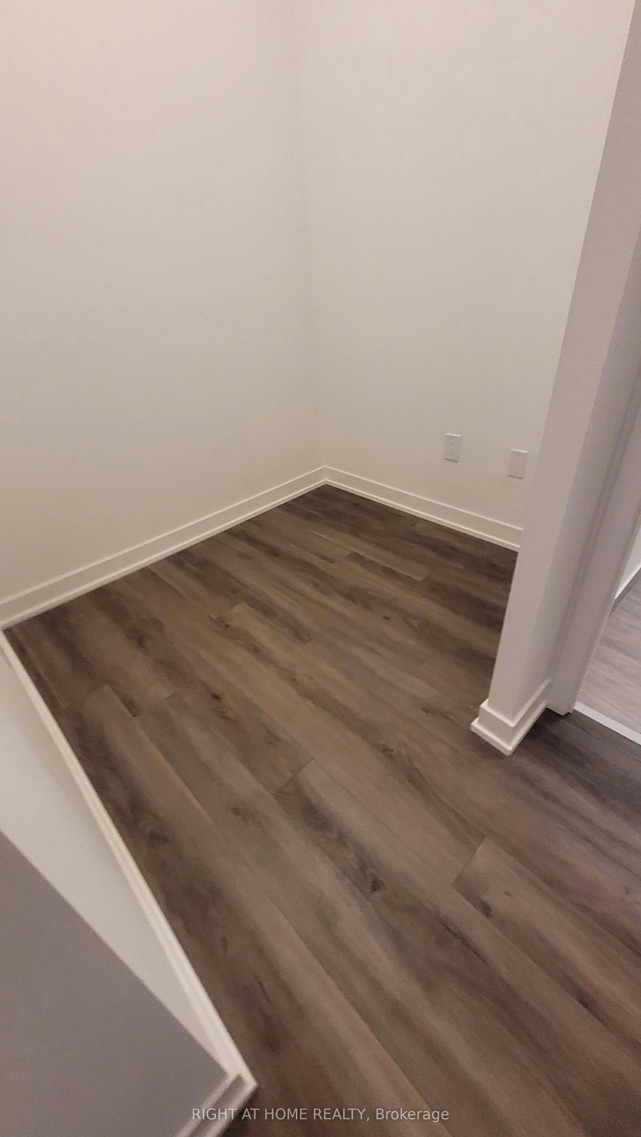 809-500 Wilson Avenue, Toronto, ON, M3H 0E5 - 7