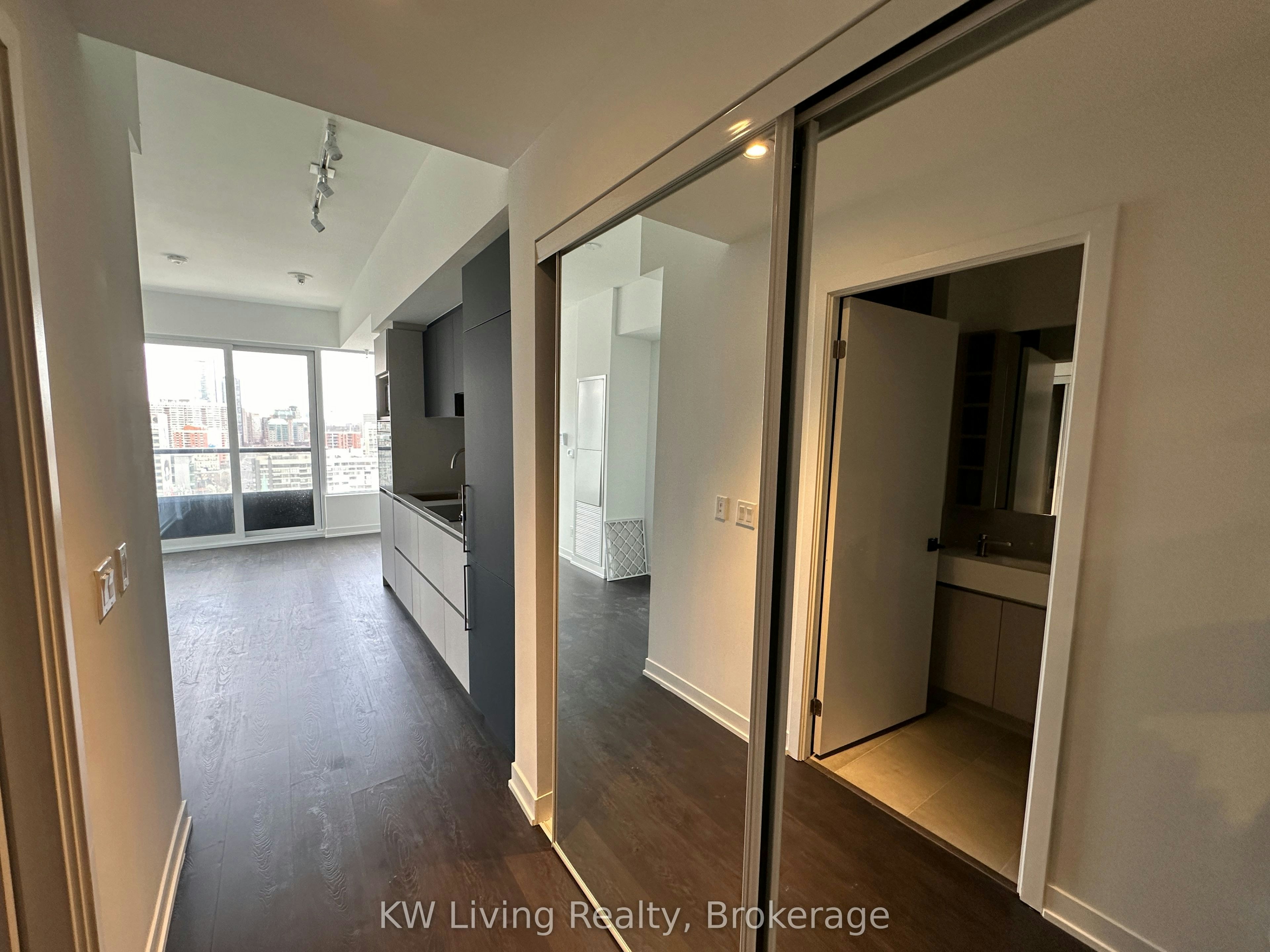 2606-319 Jarvis Street, Toronto, ON, M5B 0C8 3