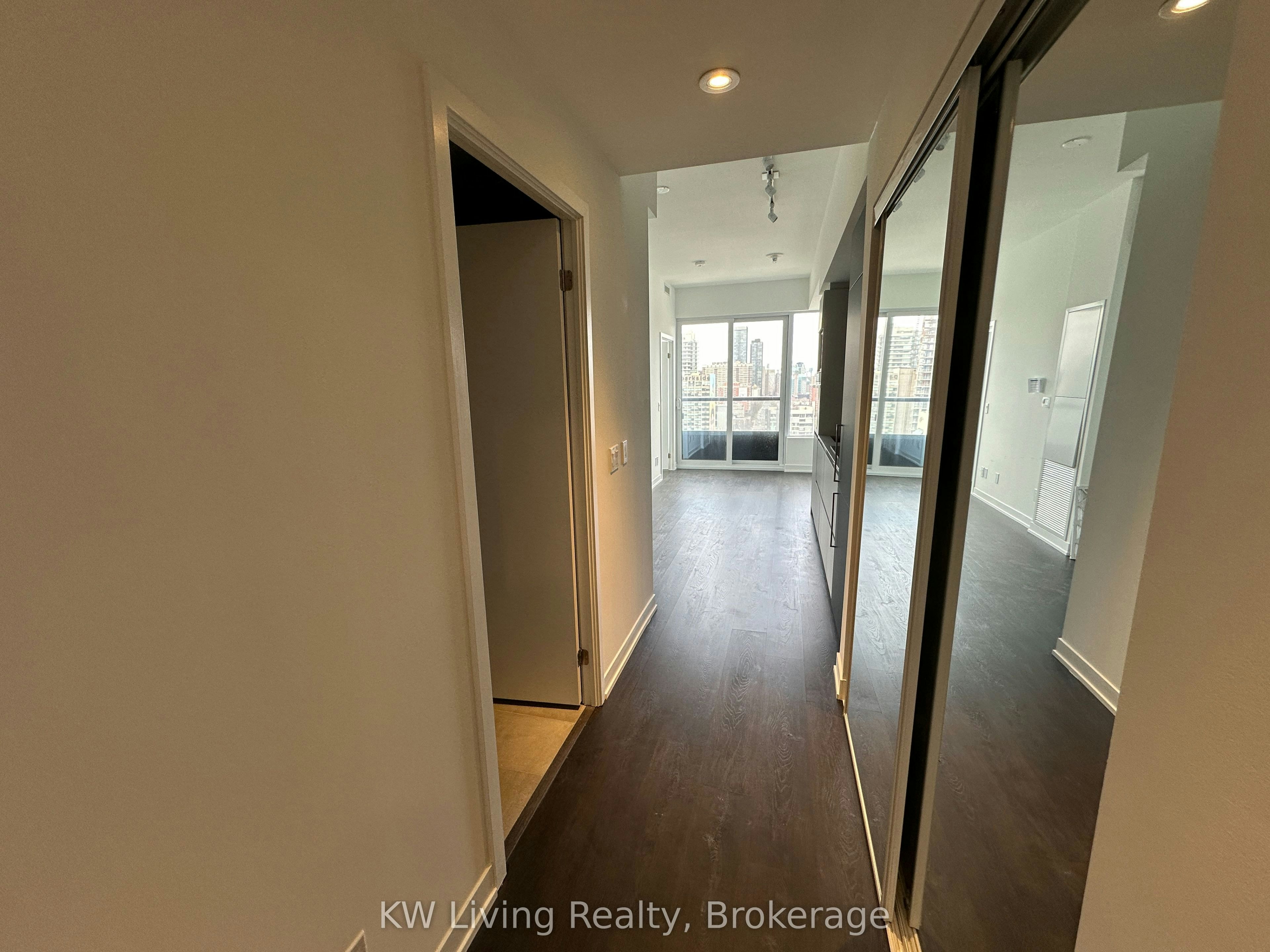 2606-319 Jarvis Street, Toronto, ON, M5B 0C8 4