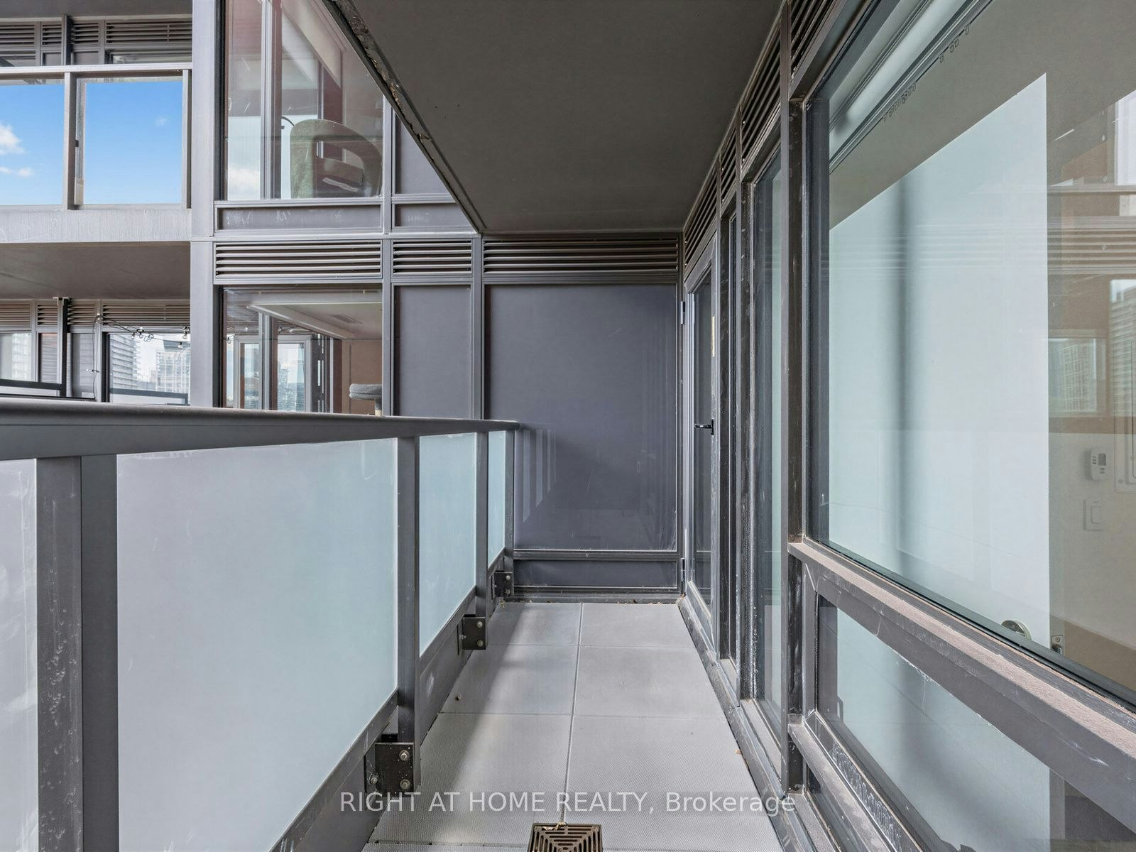 723-28 Eastern Avenue, Toronto, ON, M5A 0Y2 - 12