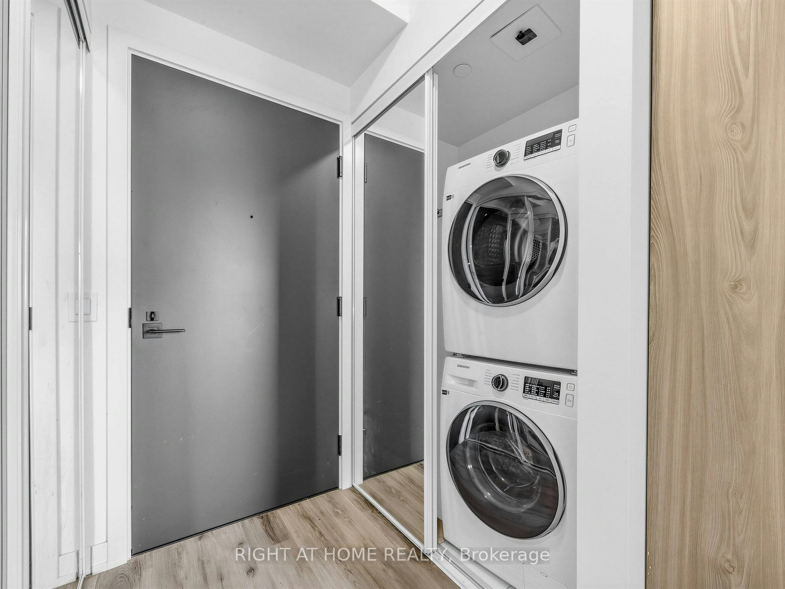 723-28 Eastern Avenue, Toronto, ON, M5A 0Y2 - 10