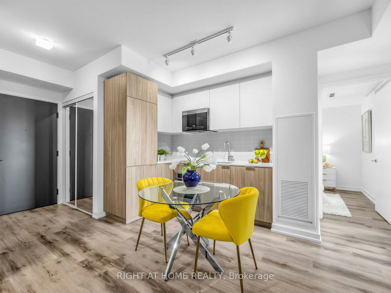 723-28 Eastern Avenue, Toronto, ON, M5A 0Y2 - 3