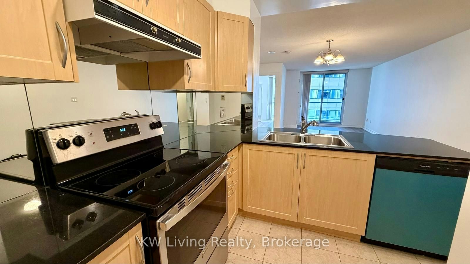 701-801 Bay Street, Toronto, ON, M5S 1Z1 - 10