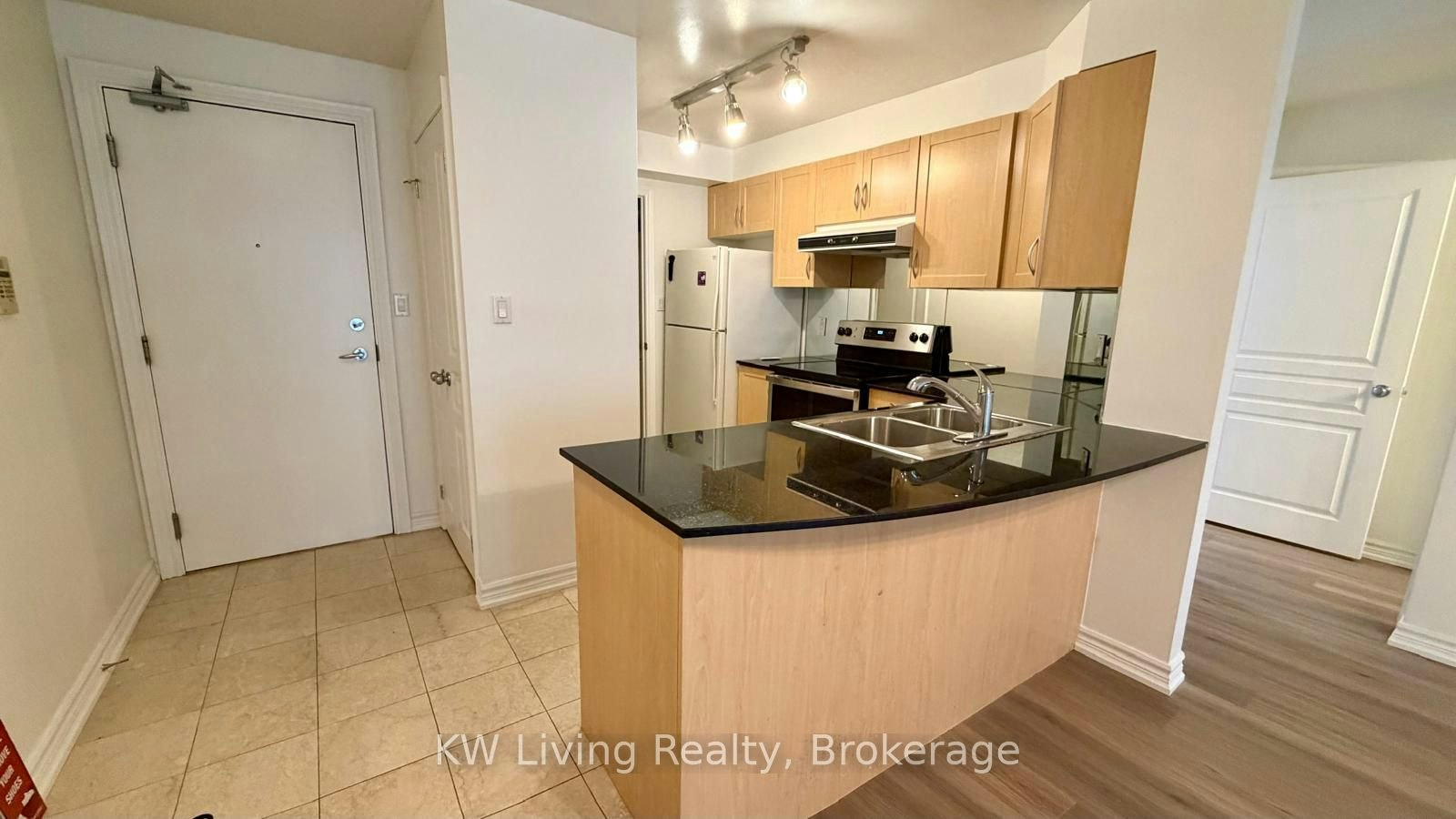 701-801 Bay Street, Toronto, ON, M5S 1Z1 - 4