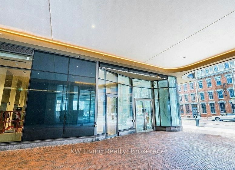5609-88 Queen Street E, Toronto, ON, M5C 0B6 3