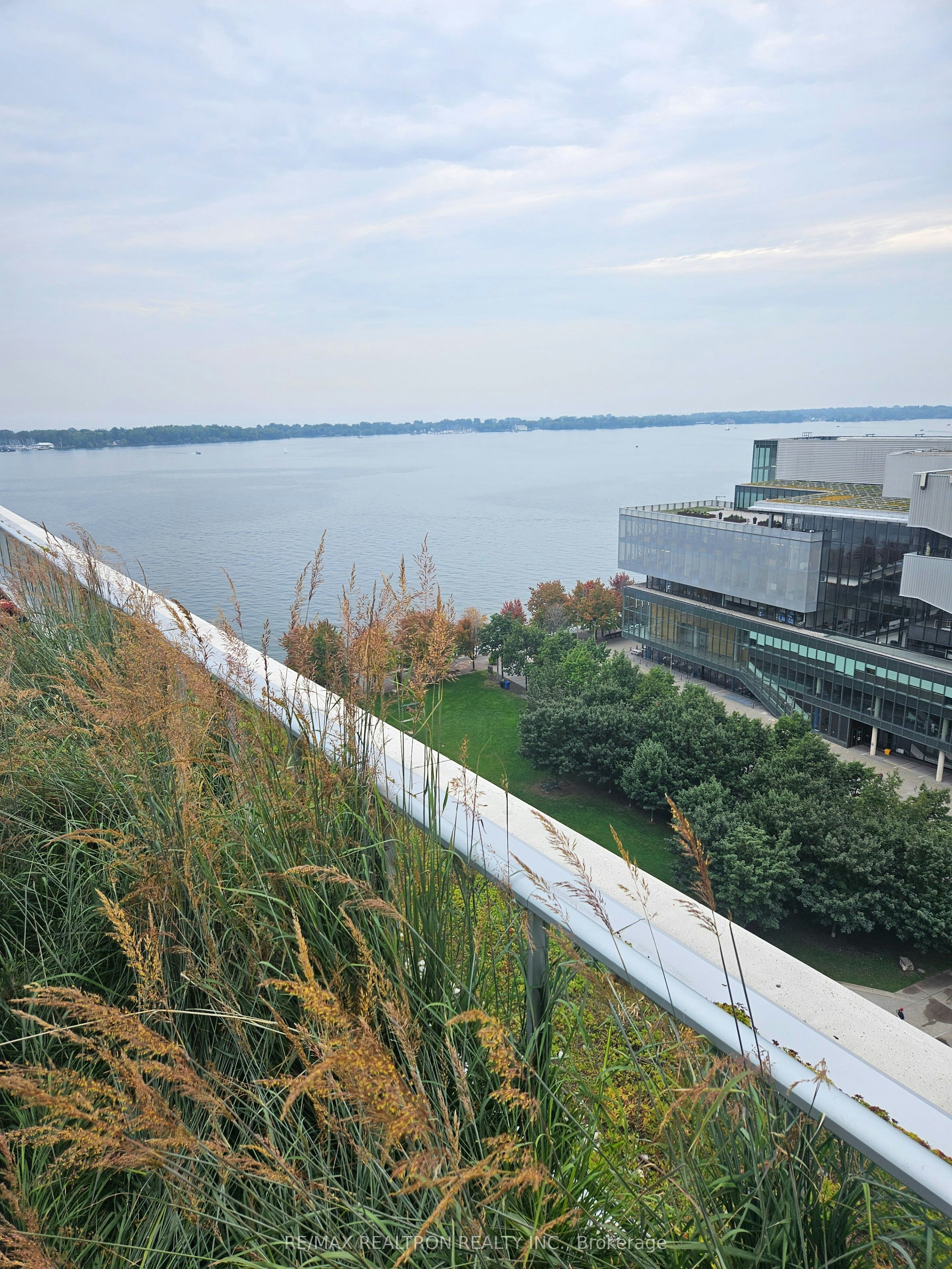 244-15 Merchant's Wharf N/A, Toronto, ON, M5A 0N8 - 13