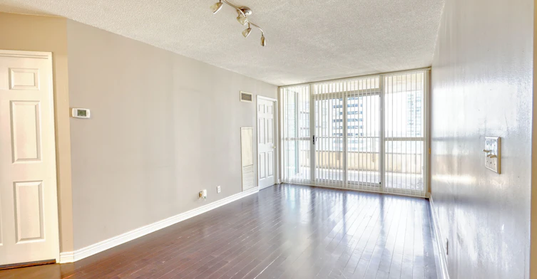 2501-23 Hollywood Avenue, Toronto, ON, M4L 2K4 - 5