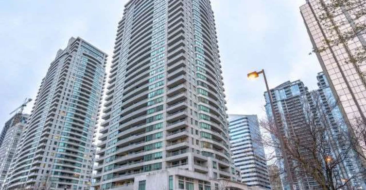 2501-23 Hollywood Avenue, Toronto, ON, M4L 2K4