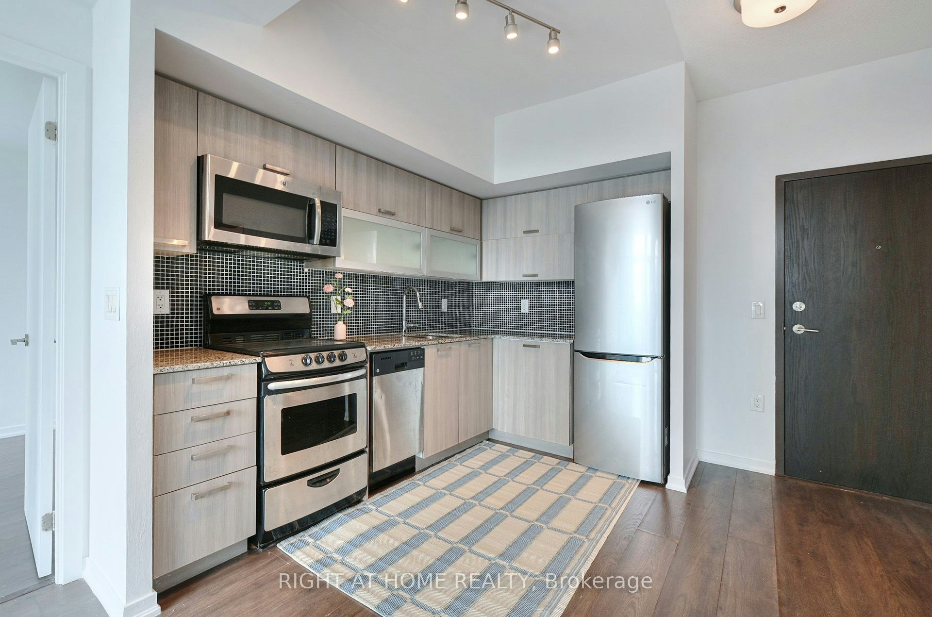 1511W-36 Lisgar Street, Toronto, ON, M6J 0C7 - 8