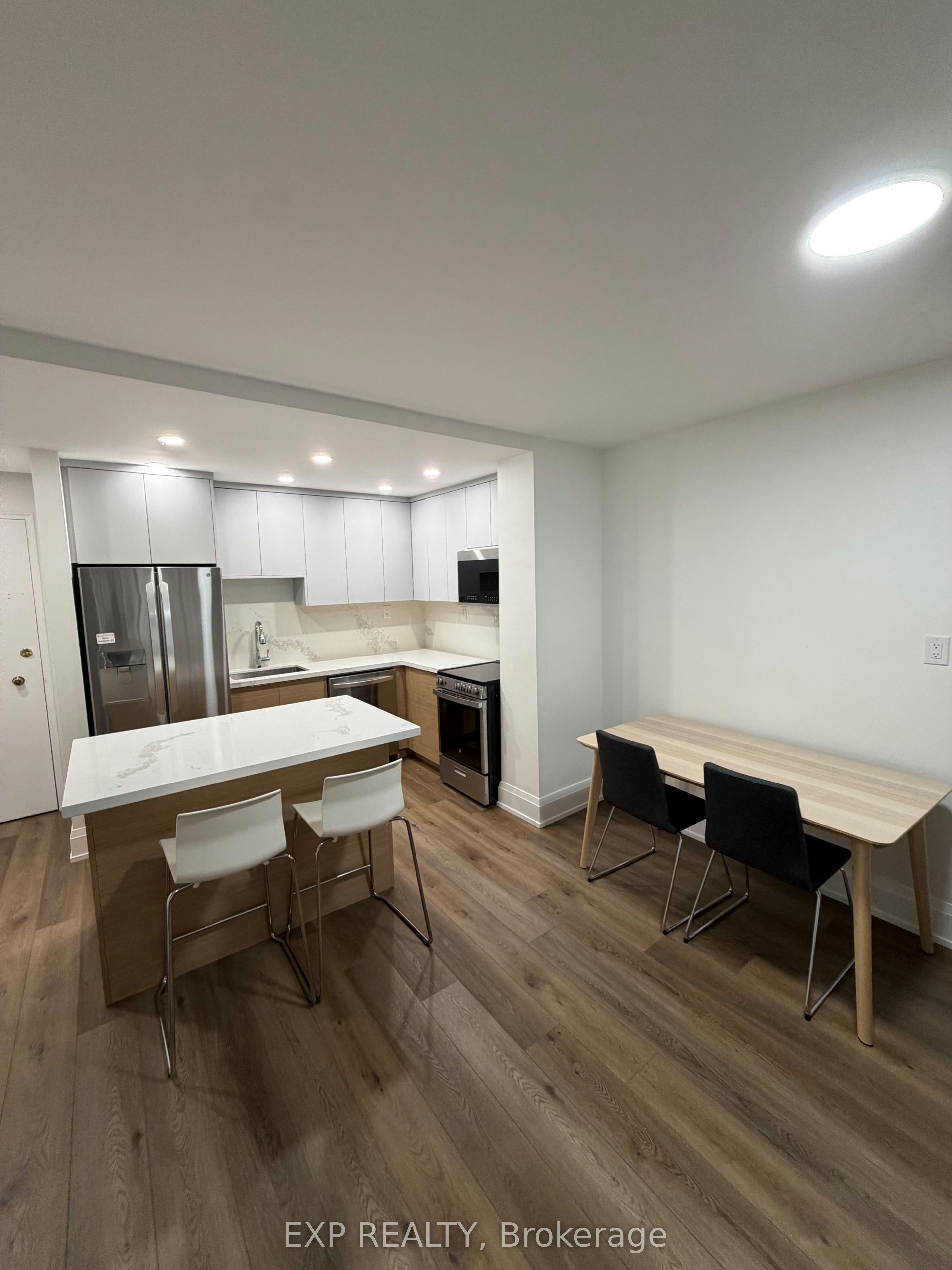 404-60 Montclair Avenue, Toronto, ON, M5P 1P7 - 4