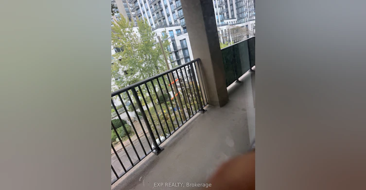 404-60 Montclair Avenue, Toronto, ON, M5P 1P7 - 11