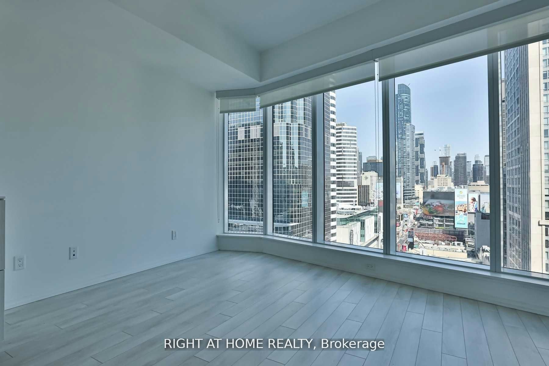 5614-197 Yonge Street, Toronto, ON, M5B 1M4 - 3