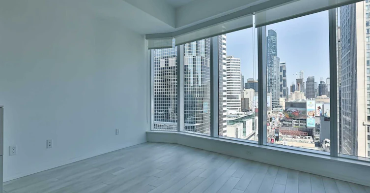 5614-197 Yonge Street, Toronto, ON, M5B 1M4 - 3