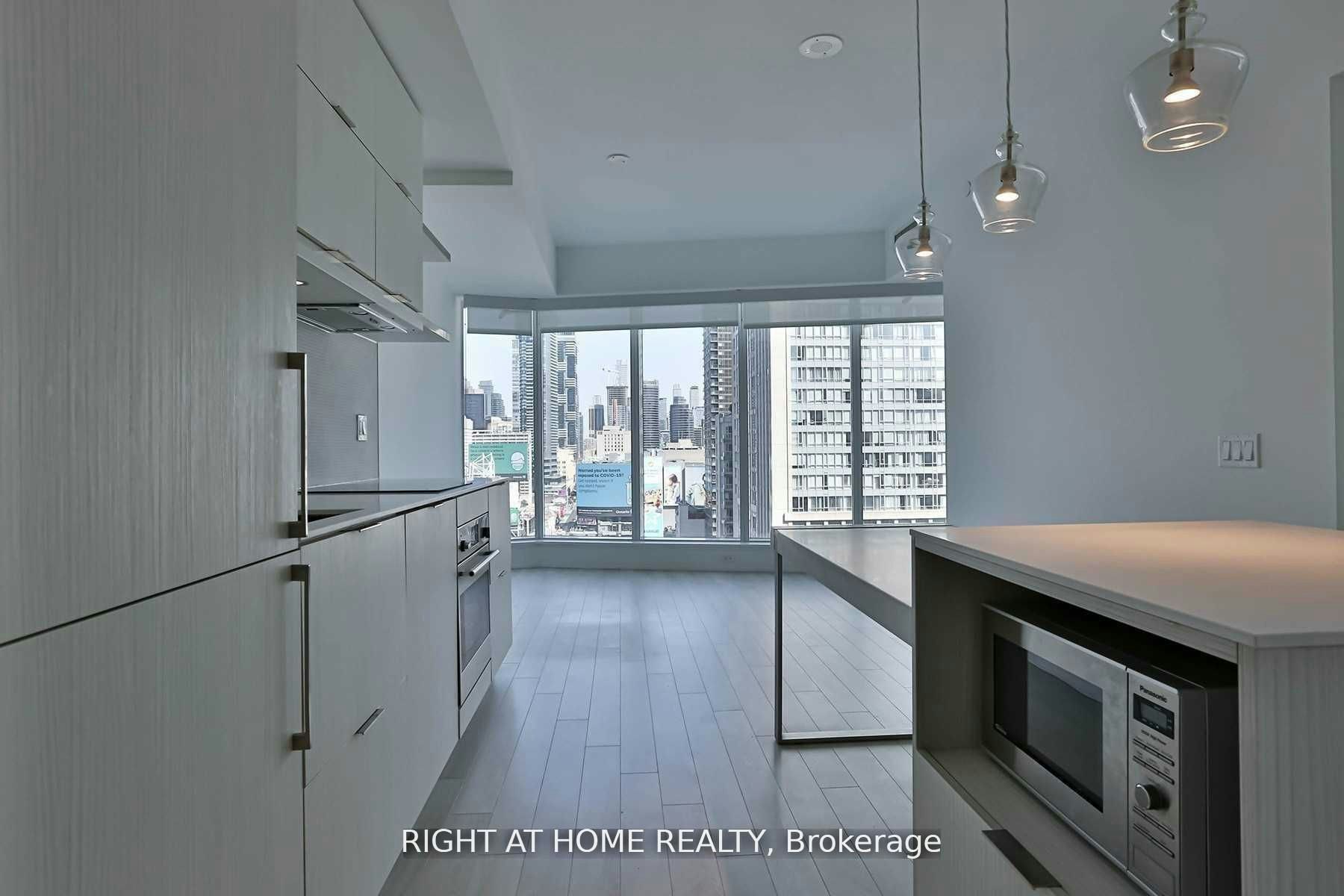 5614-197 Yonge Street, Toronto, ON, M5B 1M4 - 9