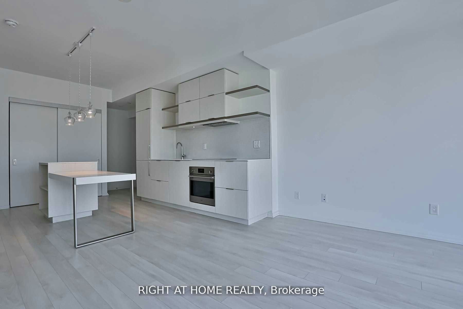 5614-197 Yonge Street, Toronto, ON, M5B 1M4 - 6
