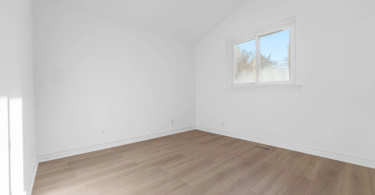 2 Lisburn Crescent, Toronto, ON, M2J 2Z5 - 10