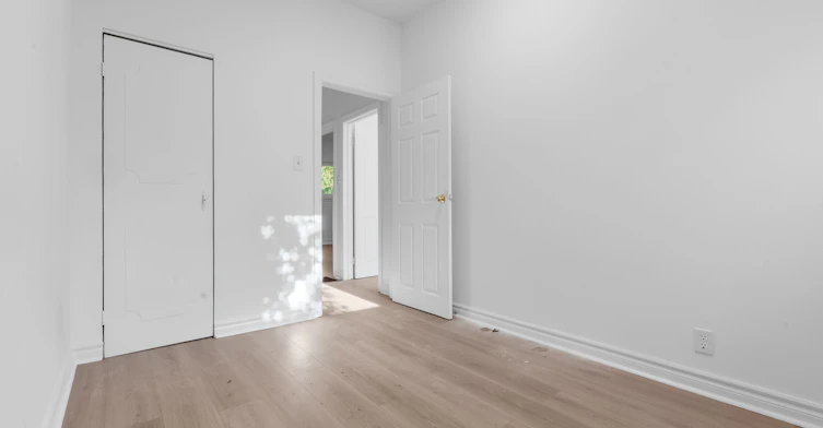 2 Lisburn Crescent, Toronto, ON, M2J 2Z5 - 9