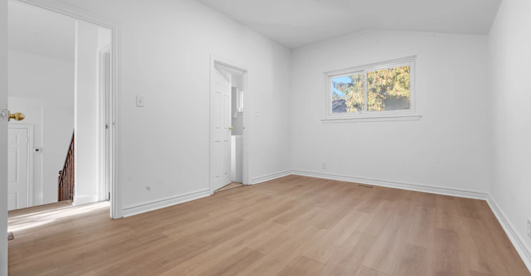2 Lisburn Crescent, Toronto, ON, M2J 2Z5 - 12